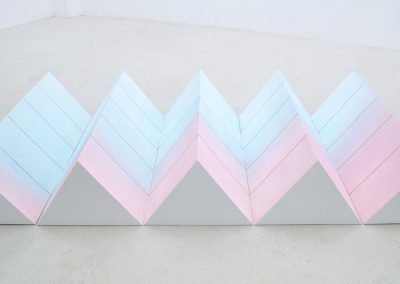 Antje Guske - Oberlicht (Modul 1) - 2019 - Pastell auf Hartfaser - 120 x 200 x 34 cm